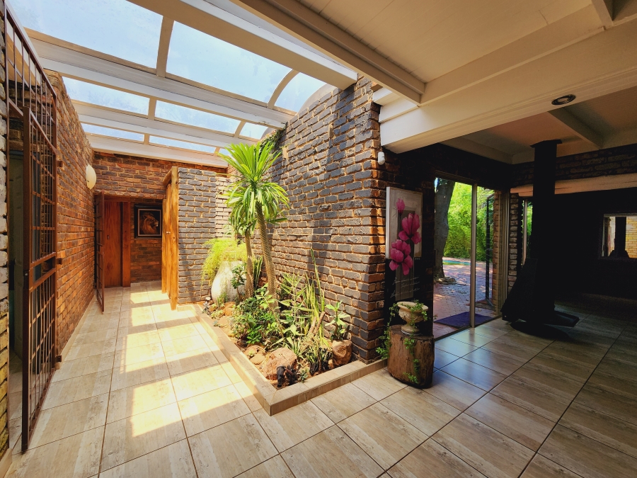 4 Bedroom Property for Sale in Grimbeeck Park North West